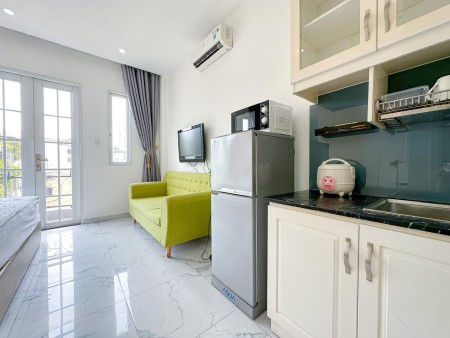 Căn hộ Studio Cao cấp Ban Công thoáng full nội thất gần Công viên Lê Văn Tám - Nguyễn Phi Khanh, Q.1