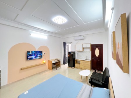Căn hộ full nt có ban công P8 GV