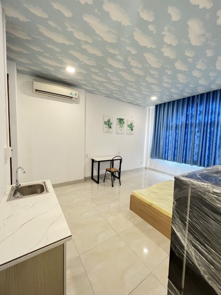 Cho thuê căn hộ full nội thất tại Xóm Chiếu giá siêu rẻ