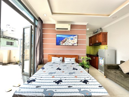 Căn Hộ BALCONY Siêu To Ngay SVĐ Phú Thọ Giao Đường 3 Tháng 2