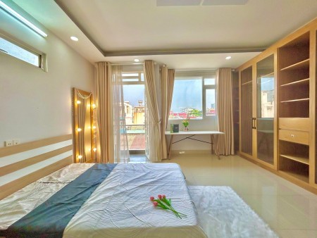 Studio Full NT có bancol, tủ quần áo lớn ngay Phan Đăng Lưu ngã tư Phú Nhuận, gần Phan Xích Long, Q1