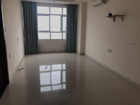 ⭕️Thuê căn hộ Cộng Hoà Plaza 2 phòng ngủ / 2wc có nội thất cơ bản y hình 12 Triệu Tel 0942811343, 72m2, 2 phòng ngủ, 2 toilet