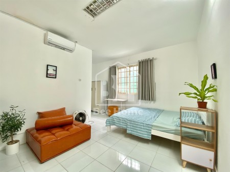 Căn hộ Studio Cao cấp Cửa sổ thoáng full nội thất Ngay bờ kè Hoàng Sa - Trần Nhật Duật, Quận 1