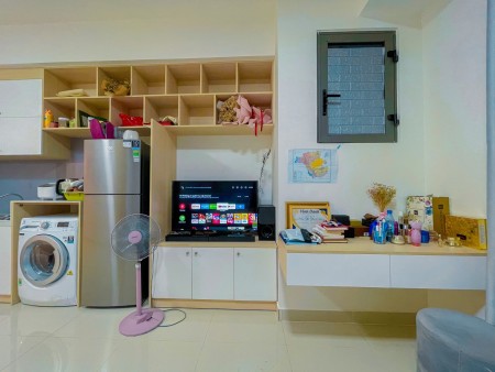 Căn Studio 32m2, tại THE SUN AVENUE, nội thất hiện đại - thông minh, View SÔNG, giá 12 triệu