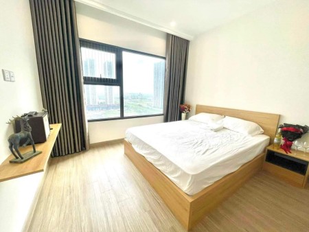 Cho thuê căn hộ 3PN, 2WC, Full đồ, DT 82M2 Vinhomes Smart City