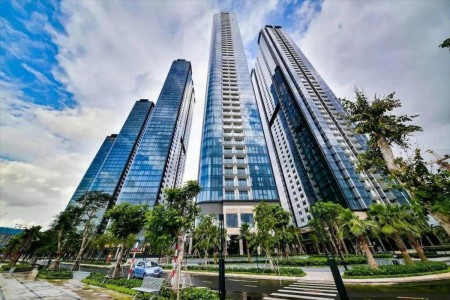 Cho thuê gấp căn hộ Vinhome Q1