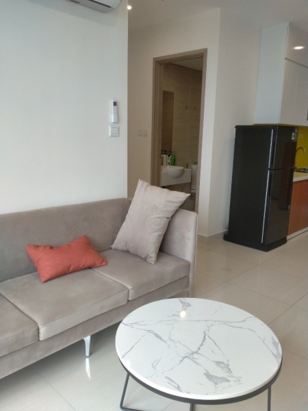 Cho thuê 3N full đồ, dt 82m2 Vinhomes Smart City