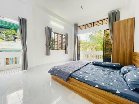 Căn hộ Studio cho thuê - Ban công - full nội thất