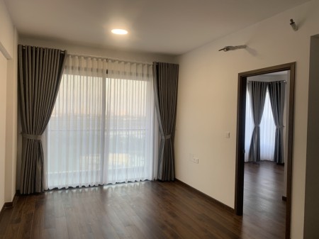 Cho thuê căn hộ mới MP678 Mizuki 2PN 2WC, miễn phí QL 2 năm, có rèm, giàn phơi