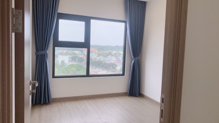 Cho thuê căn 3PN bếp rèm chỉ 8 triệu tại Vinhomes Quận 9