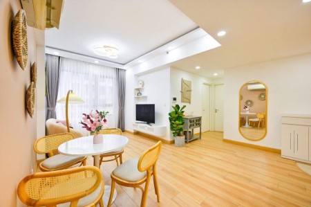 Cho thuê căn hộ chung cư Q2, 2pn full nt, nhà đẹp xuất sắc view hồ bơi