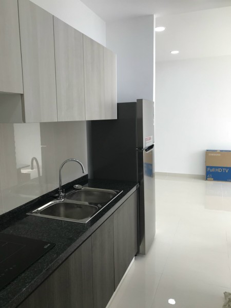 Căn hộ Park Legend cho thuê 2PN, 2WC, Full đồ dùng, 70m2 Giá cho thuê 14 tr/th ( HĐ 1 năm)