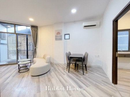 Căn hộ 1pn 50m2 Ban Công thoáng mát ngay cầu Thị Nghè