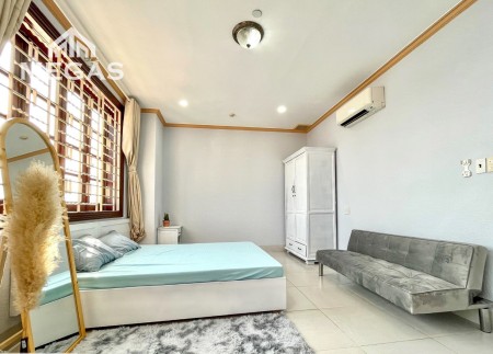 Căn hộ full nội thất cao cấp gần Lê Văn Sỹ, Phú Nhuận, 5 phút qua quận 3, 1