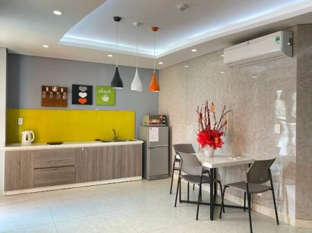 Cho thuê căn hộ 2 phòng ngủ đường Võ Văn Kiệt - gần biển - gần Cầu Rồng