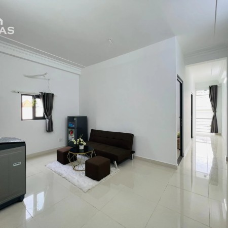 Cho thuê căn hộ 2 phòng ngủ 70m2 Cộng Hòa - Etown - cầu vượt Hoàng Hoa Thám,giá cực tốt cho gia đình