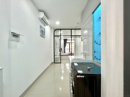 Căn hộ một phòng ngủ bancon mới tinh trục đường chính Lê Văn Sỹ