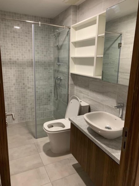 Cần cho thuê căn hộ kingdom 101-hcm1pn nội thất cơ bản,2pn