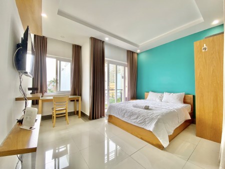 1PN BAN CÔNG RỘNG, máy giặt riêng full nt và dv dọn phòng trống sẳn ở liền