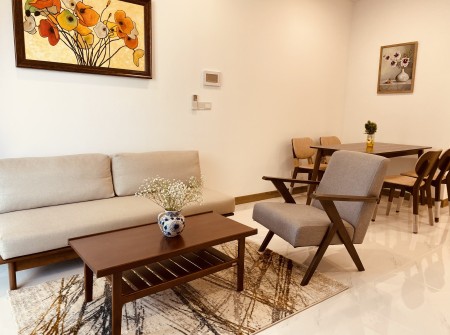 Cho thuê 2 phòng ngủ Sunwah Pearl – 106m2 đầy đủ nội thất giá tốt 33 triệu bao phí