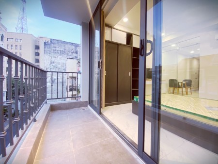 Căn hộ 1 phòng ngủ full nội thất cao cấp máy giặt riêng ban công rộng thoáng ngày bộ công an quận 1