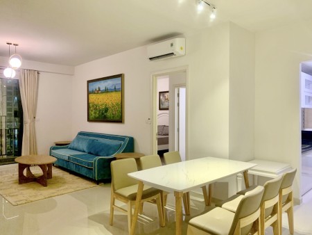 Căn hộ cho thuê giá tốt 20tr/th tại CC Vista Verde có ban công.