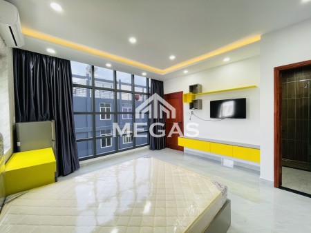 Căn Hộ Dịch vụ, full nội thất gần nhà thờ ba Chuông, Lê Văn Sỹ, Phạm Văn hai