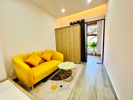 Căn hộ ban công full nội thất hiện đại view thoáng mát