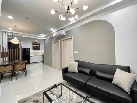 Cho thuê căn 2PN Midtown PMH, nhà đang trống giá 25 triệu, vào ở liền ngay