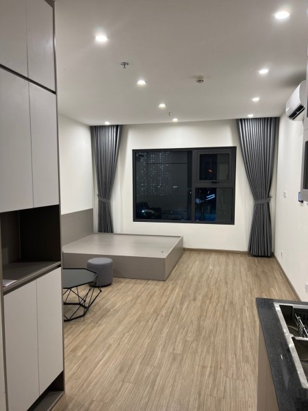 Cho thuê căn Studio khu Sakura hoàn thiện đủ đồ Vinhomes Smart City