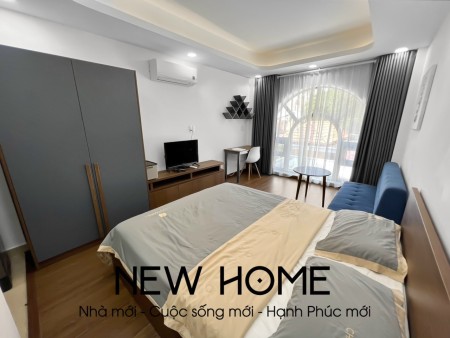 CHDV 40m2 Ban công rộng New 100% Full Nội Thất, ngay công Viên Lê Văn Tám Quận 3