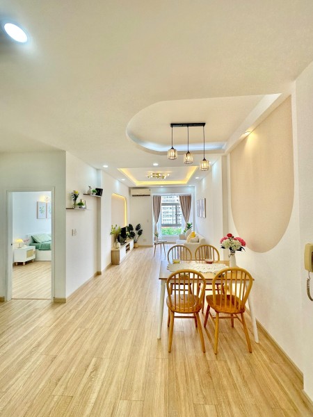 Cho thuê căn hộ  Sky Garden 3 - PMH, giá thuê chỉ 13 triệu có sẵn NT đẹp