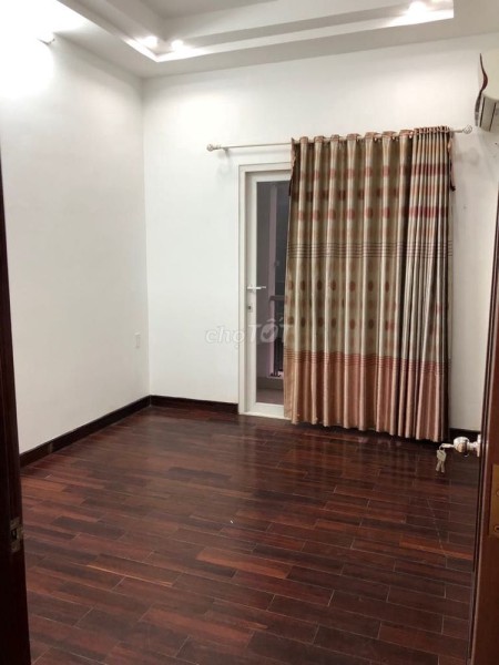 Trống căn 3PN của Quốc Cường Gia Lai cần cho thuê chỉ 11 triệu/tháng, có view đẹp