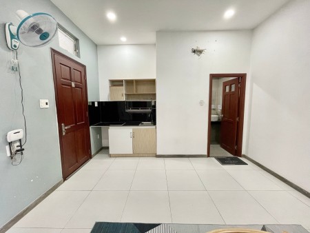 Căn hộ 1 phòng ngủ thang máy Âu Cơ Trường Chinh