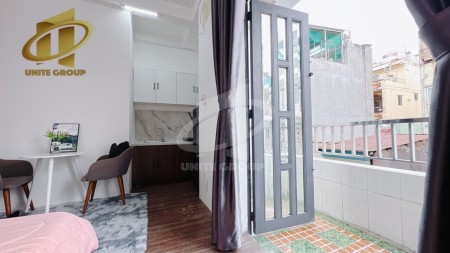 Phòng cho thuê mới 100% có ban công / cửa sổ ngay quận 10