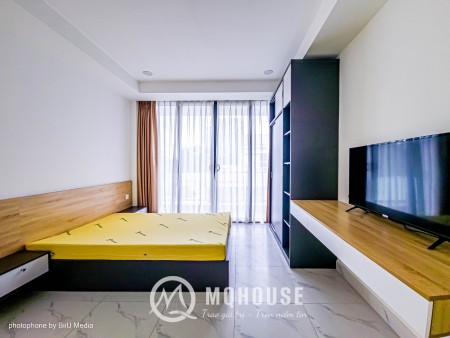 Căn hộ 1 phòng ngủ ban công máy giặt riêng ngay bộ Công An Nguyễn Trãi Q1