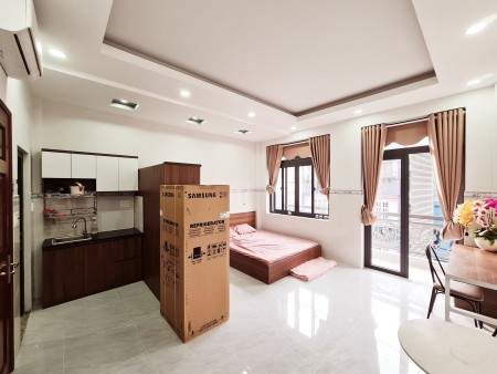 Căn Hộ Bếp Riêng Bạch Đằng Sân Bay full nội thất có Thang Máy