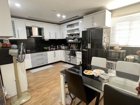 Cho thuê căn hộ The Flemington Q11, 86,6m2, 2pn, 2wc, full NT, đang trống Giá 15 tr/th