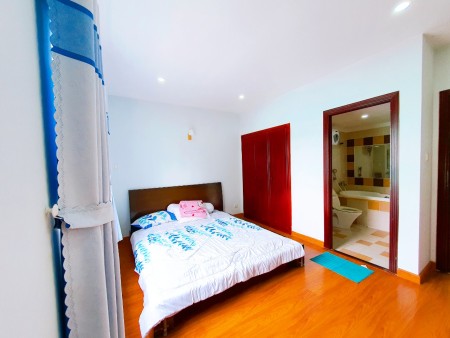 Cho thuê căn hộ cao cấp CAO ỐC BMC Q1, 120m2, 3pn, full NT. Giá: 13 tr/th