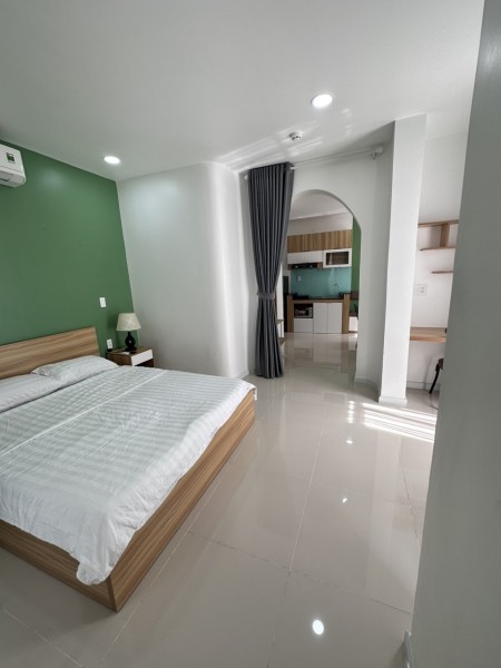 Căn hộ mới cao cấp - căn 1 phòng ngủ, tách bếp, thoáng mát tại Trần Nhật Duật, quận 1