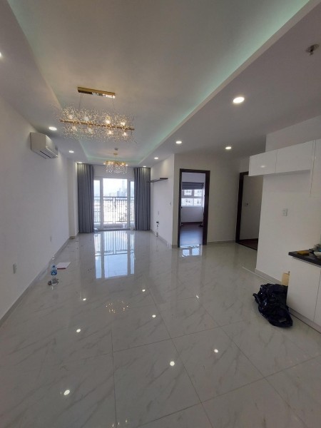 Cho thuê căn hộ nhà HH1 đường Dương Đình Nghệ Cầu Giấy