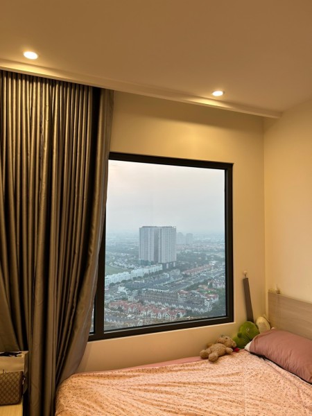 Cho thuê 2N2W full đồ như hình 10tr Vinhomes Smart City