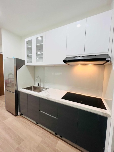 Cho thuê CHCC Carillon 5, Quận Tân Phú. DT 70m2, 2PN. Gía 10tr/tháng. LH 0773 514110. Ở LIỀN