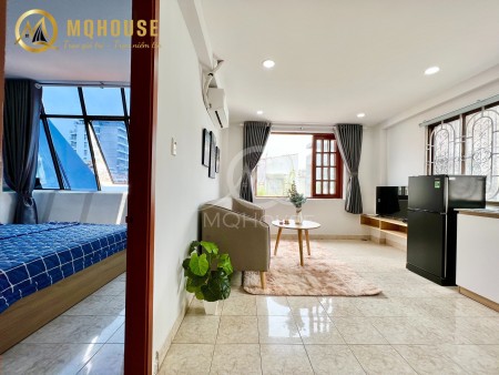 Siêu phẩm 1 phòng ngủ đối diện công viên Hoàng Văn Thụ cách sân bay 5p đi xe
