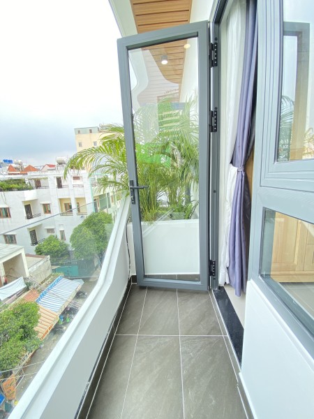 Căn hộ cao cấp 1 phòng ngủ ngay Hoàng Hoa Thám Cộng Hòa