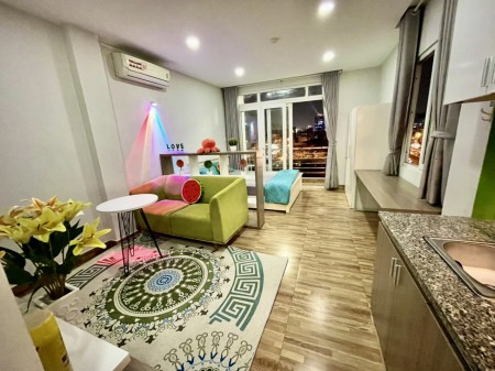 Căn Hộ Tiện Nghi Dễ Thương Mặt Tiền Bến Vân Đồn Trung Tâm Quận 4, 35m2, 1 phòng ngủ, 1 toilet