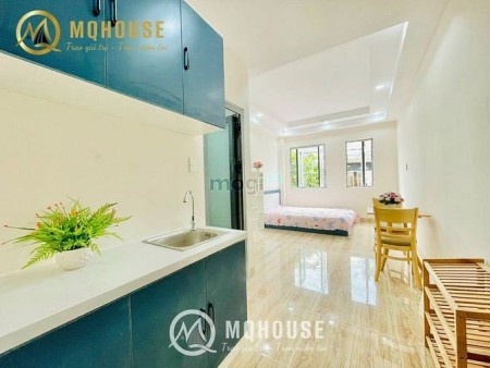 CĂN HỘ NHÌN LÀ GHIỀN ! GẦN HÀNG XANH_CỬA SỔ 33M2_ĐẦY ĐỦ TIỆN NGHI_CÓ HẦM XE_THANG MÁY_BẢO VỆ 24/7