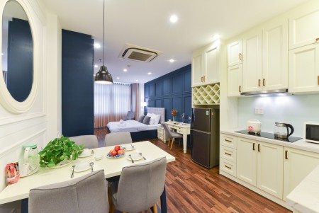 Căn hộ Cao Cấp Võ Văn Tần Quận 3 Ban công Lớn Nội thất cao cấp Sàn Lót Gỗ Ảnh Giá Thật