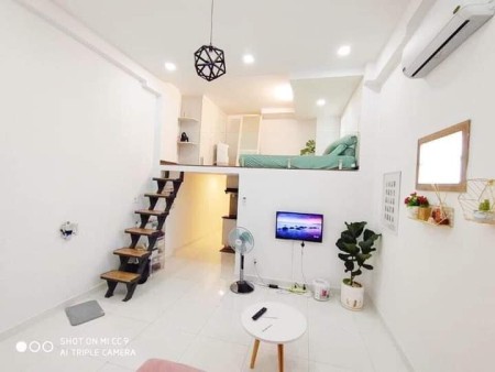 Cho thuê căn hộ giá tốt Full Nội thất - có cửa sổ và gác cao gần Phú Mỹ Hưng Q7