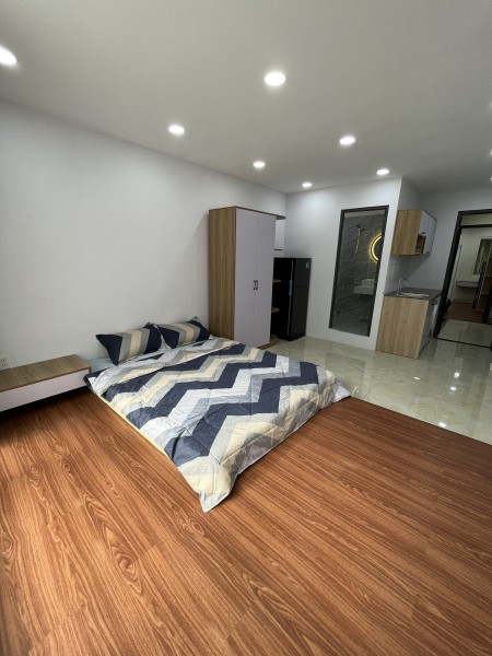 Cho thuê căn hộ mới cửa sổ lớn máy giặt riêng tại Bình Thạnh